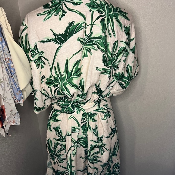 Emily McCarthy wrap dress - Picture 5 of 5